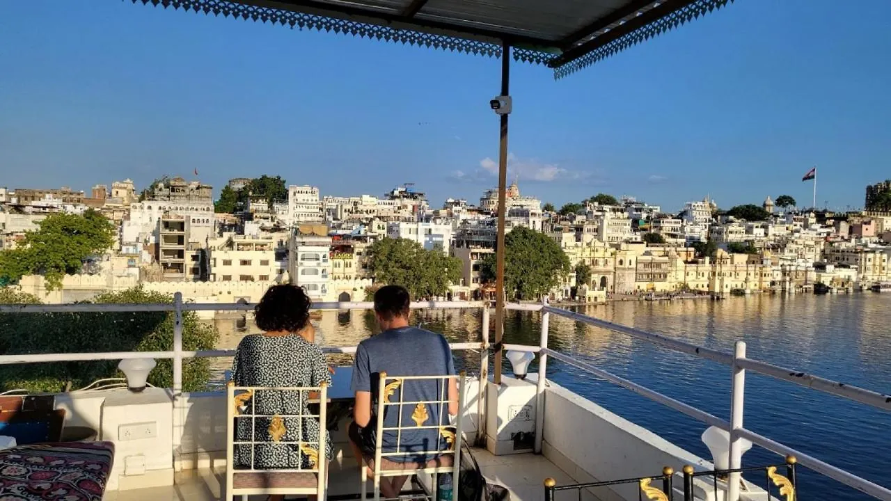 Jungle By Sturmfrei Udaipur kontakter